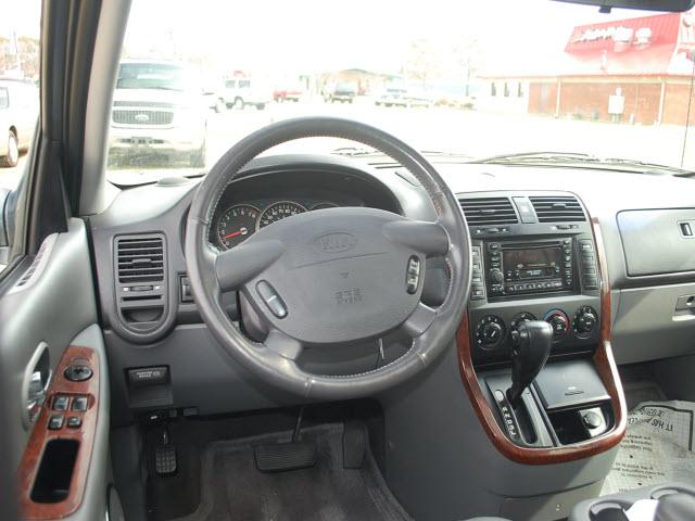 Kia Sedona 2002 photo 5