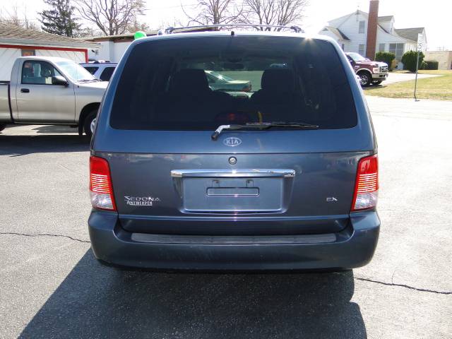 Kia Sedona 2002 photo 2