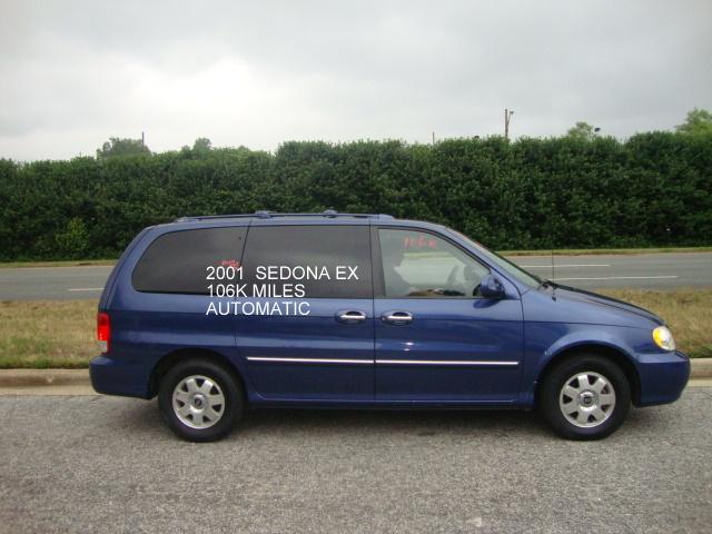 Kia Sedona 2002 photo 1
