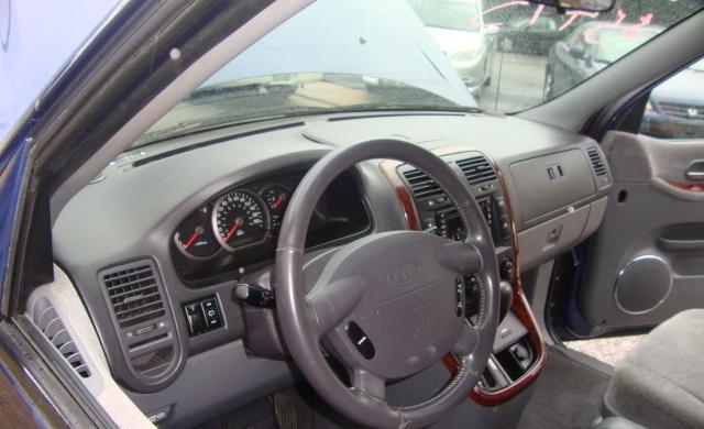 Kia Sedona 2002 photo 4
