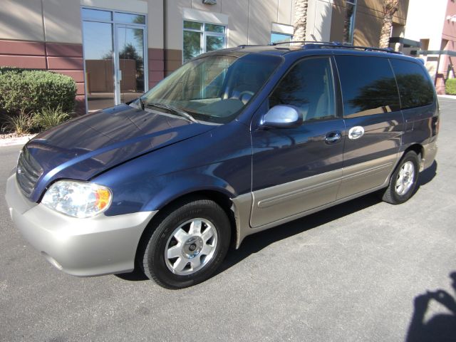 Kia Sedona Open-top MiniVan