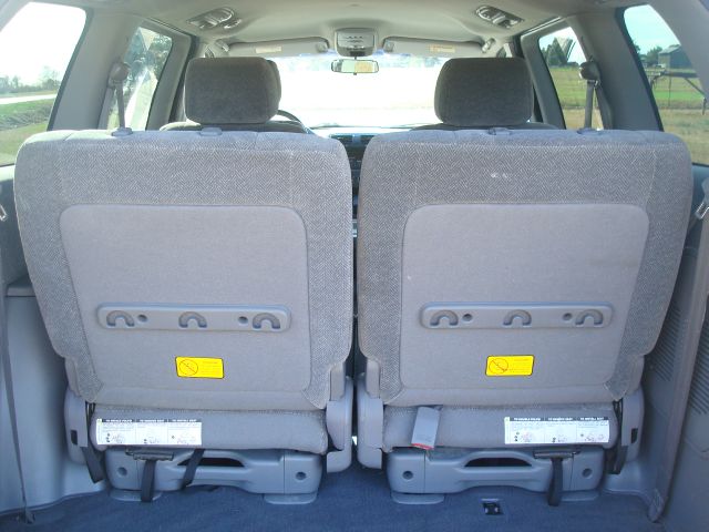 Kia Sedona 2003 photo 3