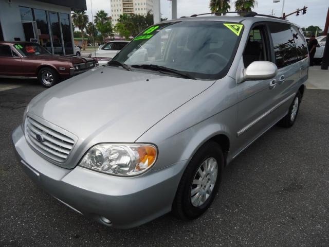 Kia Sedona 2003 photo 1