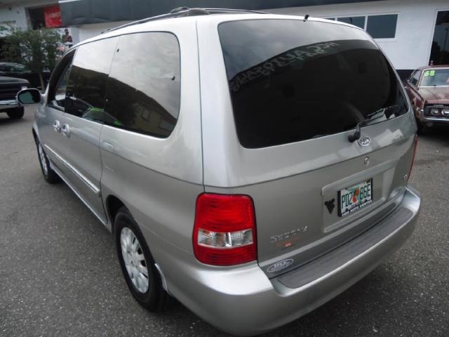 Kia Sedona 2003 photo 3