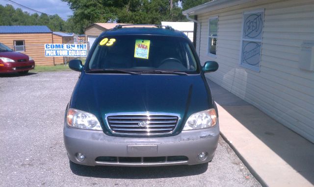 Kia Sedona Open-top MiniVan