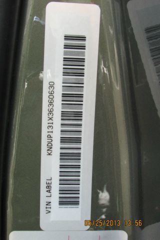 Kia Sedona 2003 photo 5