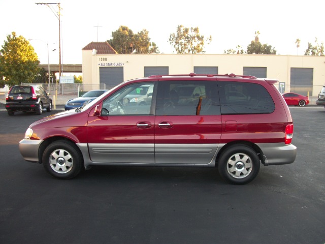 Kia Sedona 2003 photo 2
