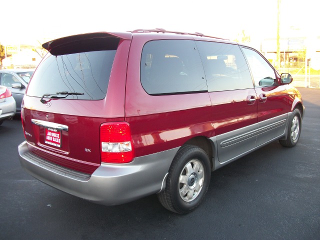 Kia Sedona 2003 photo 3