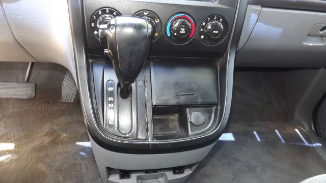 Kia Sedona 2003 photo 9