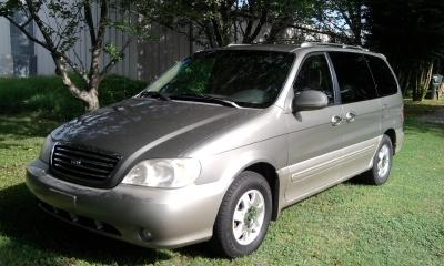 Kia Sedona 2003 photo 1