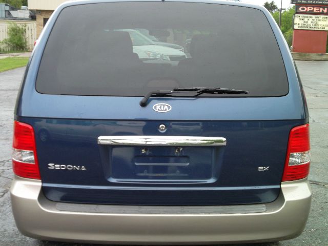 Kia Sedona 2003 photo 8