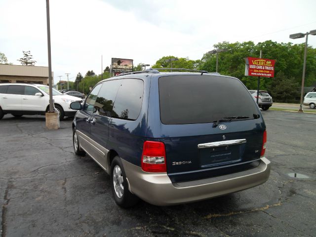 Kia Sedona 2003 photo 9