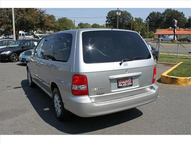 Kia Sedona 2003 photo 3