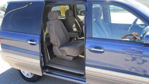 Kia Sedona 2003 photo 2