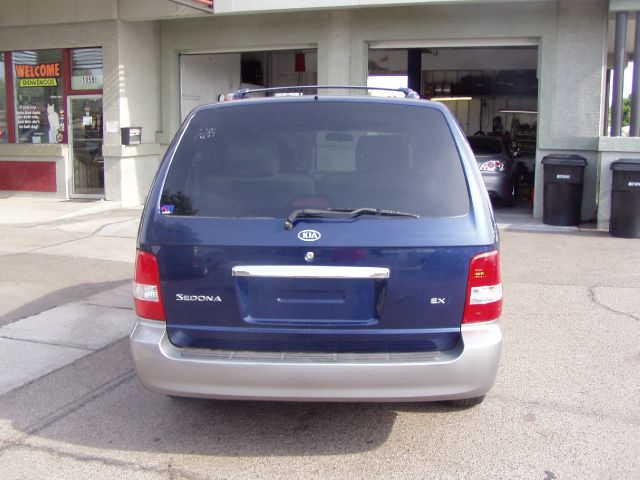 Kia Sedona 2004 photo 2