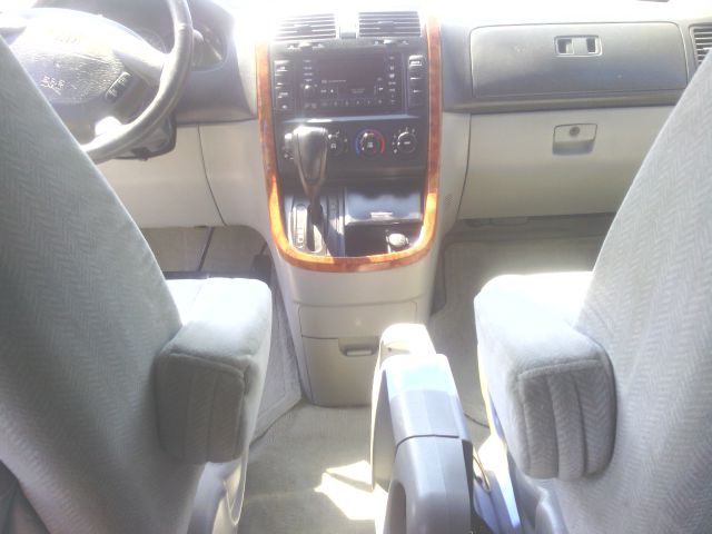 Kia Sedona 2004 photo 2