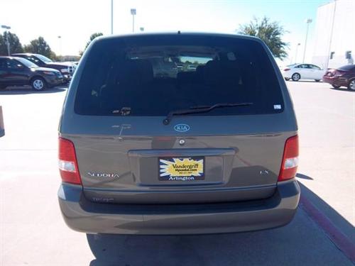 Kia Sedona 2004 photo 4