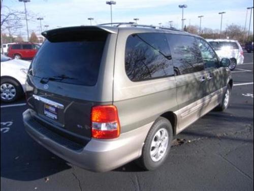 Kia Sedona 2004 photo 2