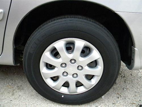 Kia Sedona 2004 photo 1