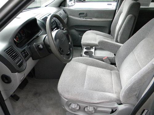 Kia Sedona 2004 photo 2