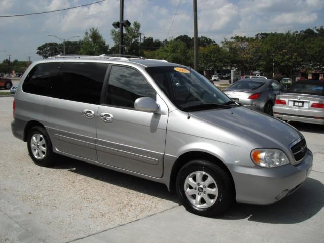 Kia Sedona SL Pickup 4D 6 1/2 Ft MiniVan