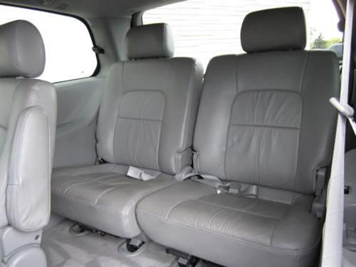 Kia Sedona 2004 photo 2