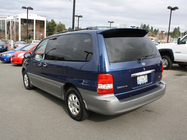 Kia Sedona 2005 photo 2