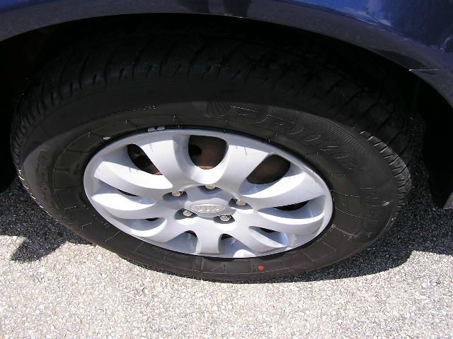 Kia Sedona 2005 photo 3