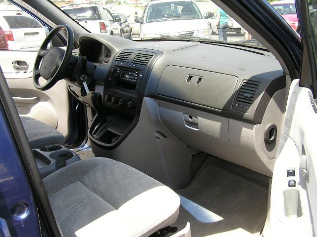 Kia Sedona 2005 photo 5