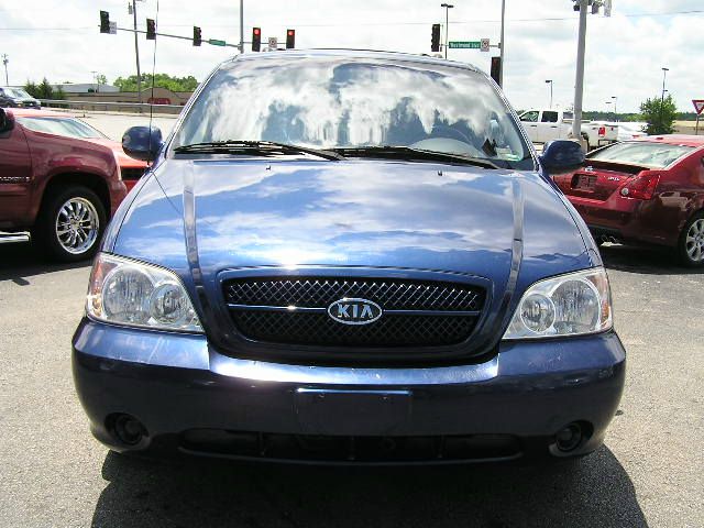 Kia Sedona 2005 photo 7