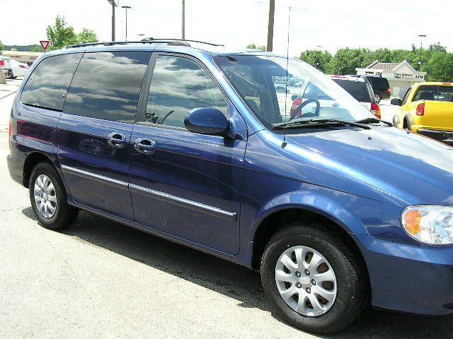 Kia Sedona 2005 photo 8