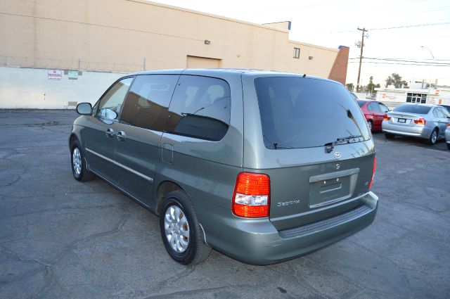 Kia Sedona 2005 photo 4