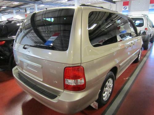 Kia Sedona 2005 photo 4