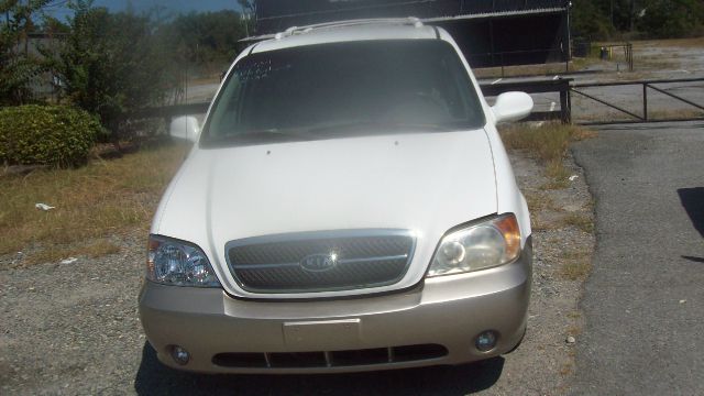Kia Sedona 2005 photo 2