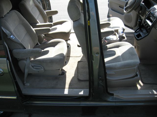 Kia Sedona 2005 photo 5