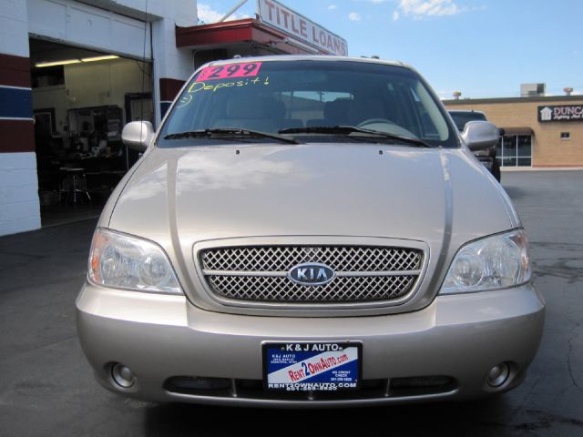 Kia Sedona 2005 photo 2