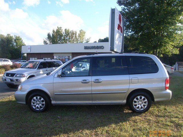 Kia Sedona 2005 photo 1