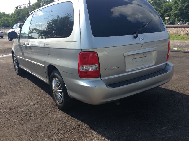 Kia Sedona 2005 photo 1