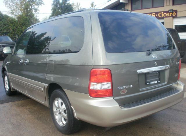 Kia Sedona 2005 photo 4