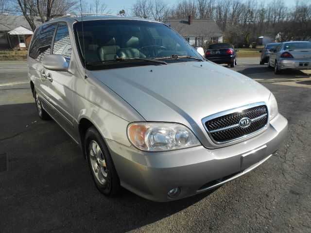 Kia Sedona 2005 photo 1