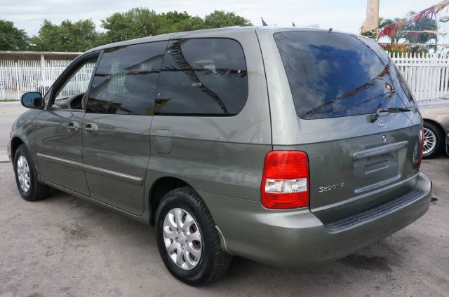 Kia Sedona 2005 photo 1
