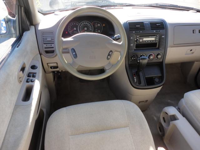 Kia Sedona 2005 photo 3