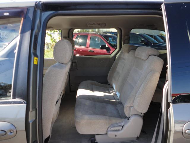 Kia Sedona 2005 photo 5