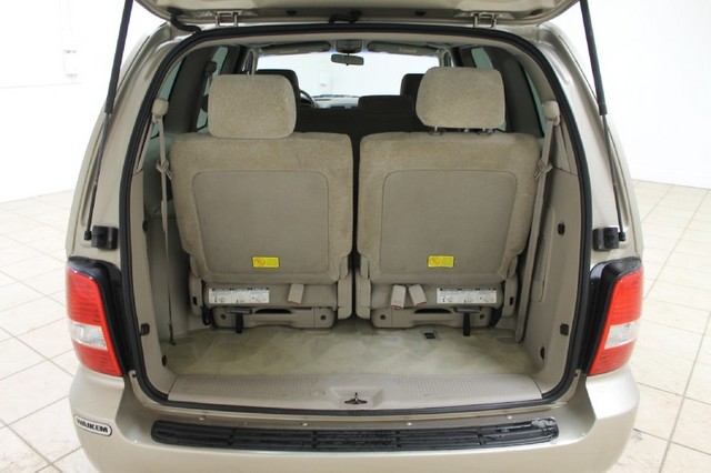 Kia Sedona 2005 photo 1