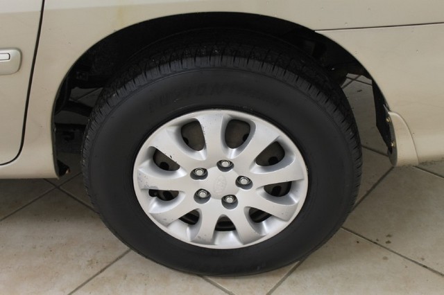 Kia Sedona 2005 photo 5