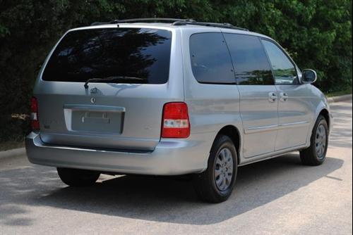 Kia Sedona 2005 photo 2