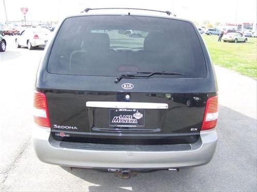 Kia Sedona 2005 photo 2