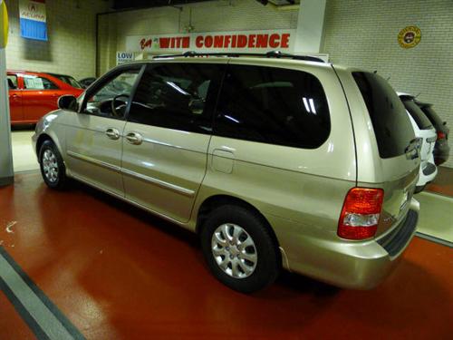 Kia Sedona 2005 photo 5