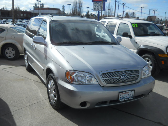 Kia Sedona 2005 photo 1