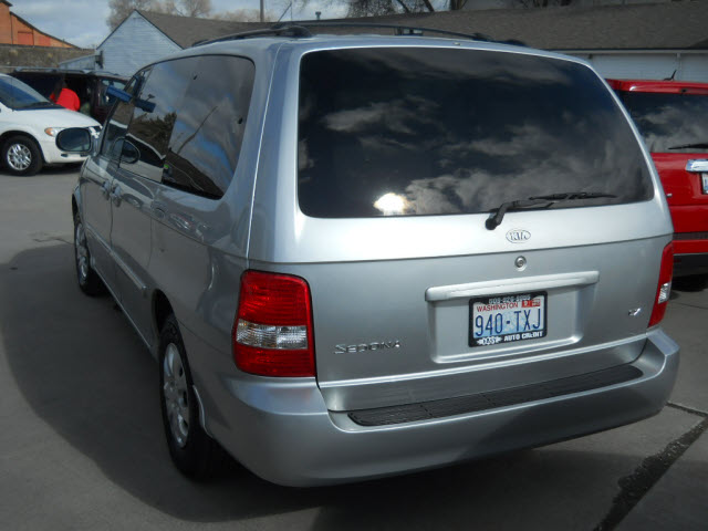 Kia Sedona 2005 photo 4